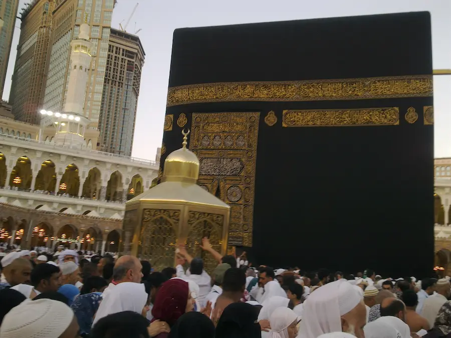 14 Nights 4 star Easter Umrah Package